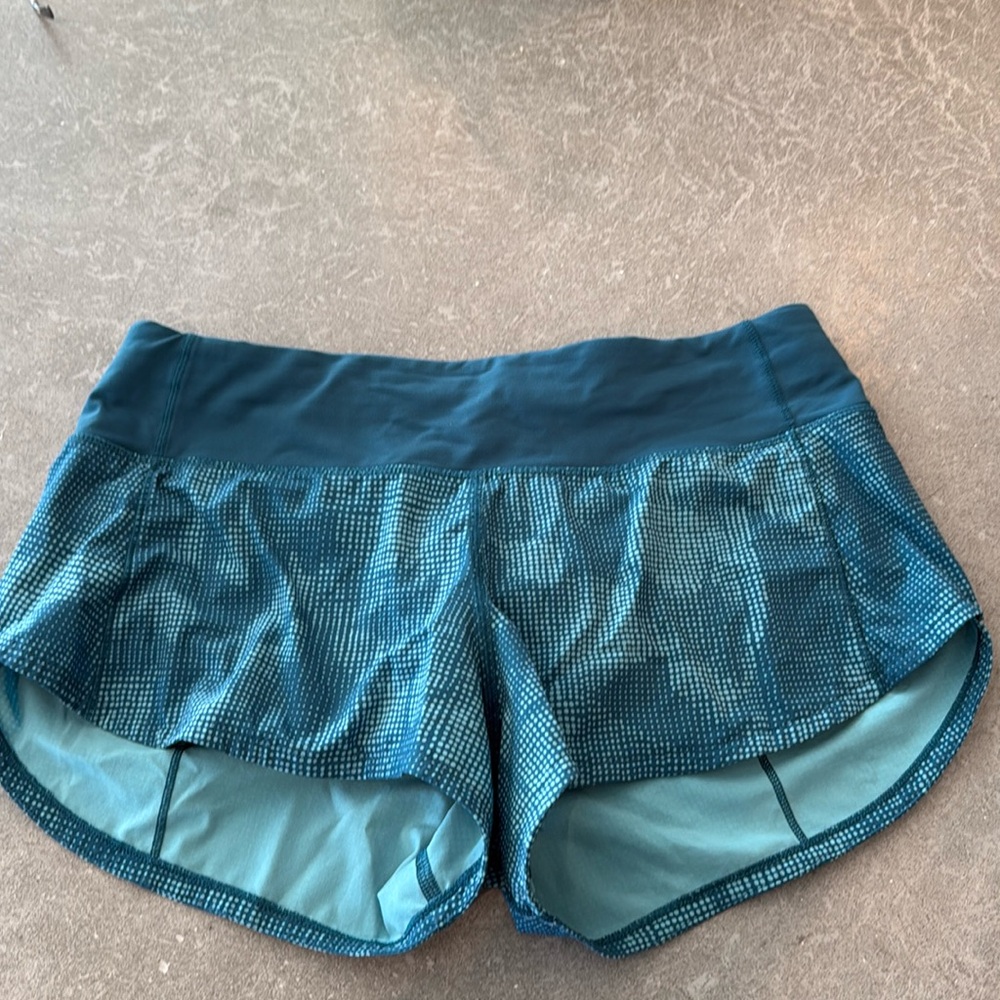 Lulu Lemon athletic short